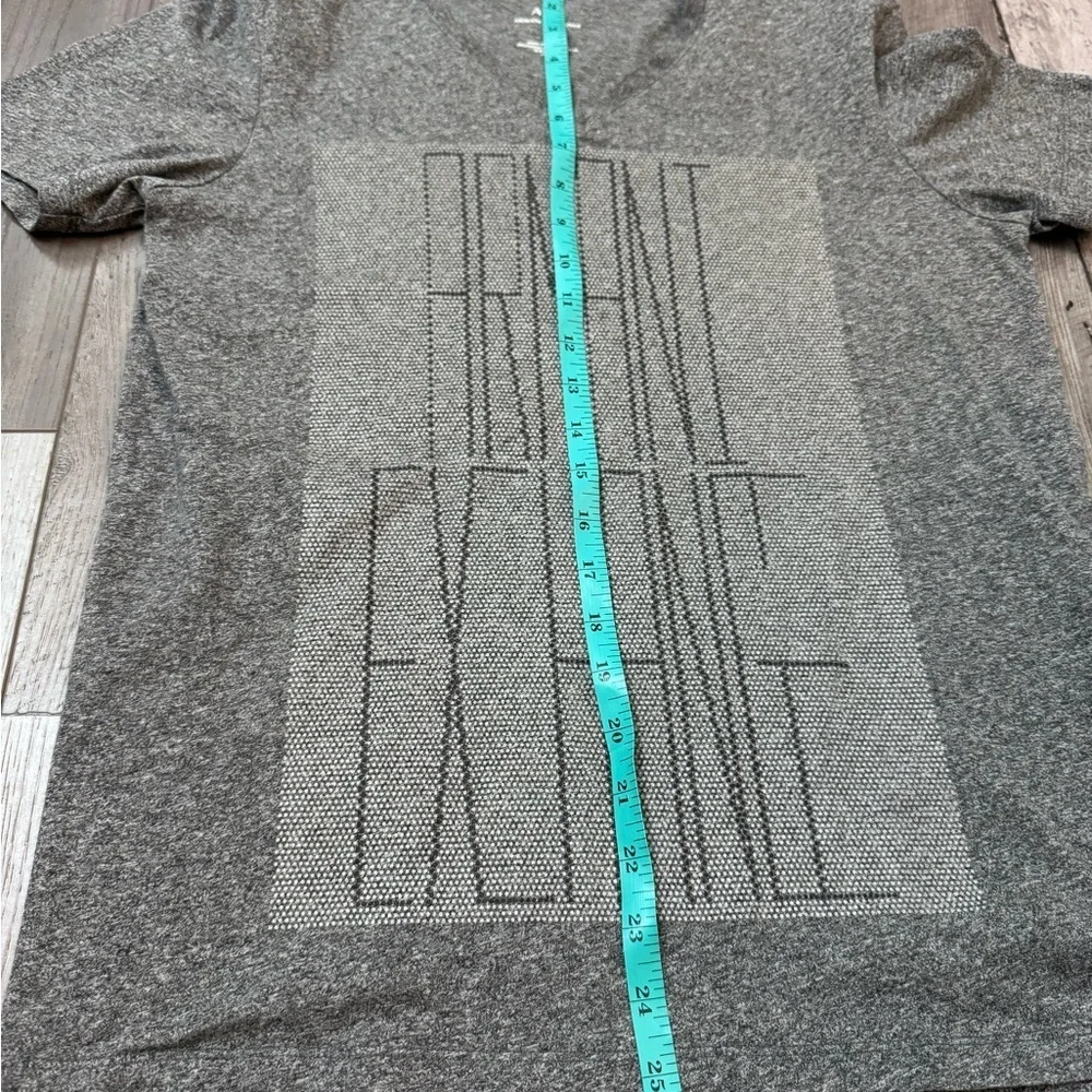 Armani Exchange A|X Men's V-Neck Gray Tee Fitted T-Shirt Small
